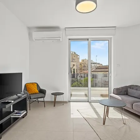 Apartment Q Scala *